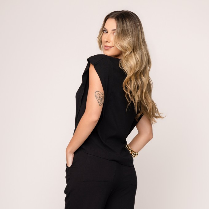 Blusa Viscolinho Vitória